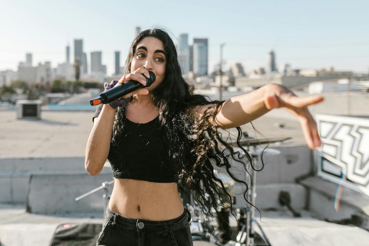 Part Time Singer Singing Jobs Abroad - Seasonal Jobs Abroad